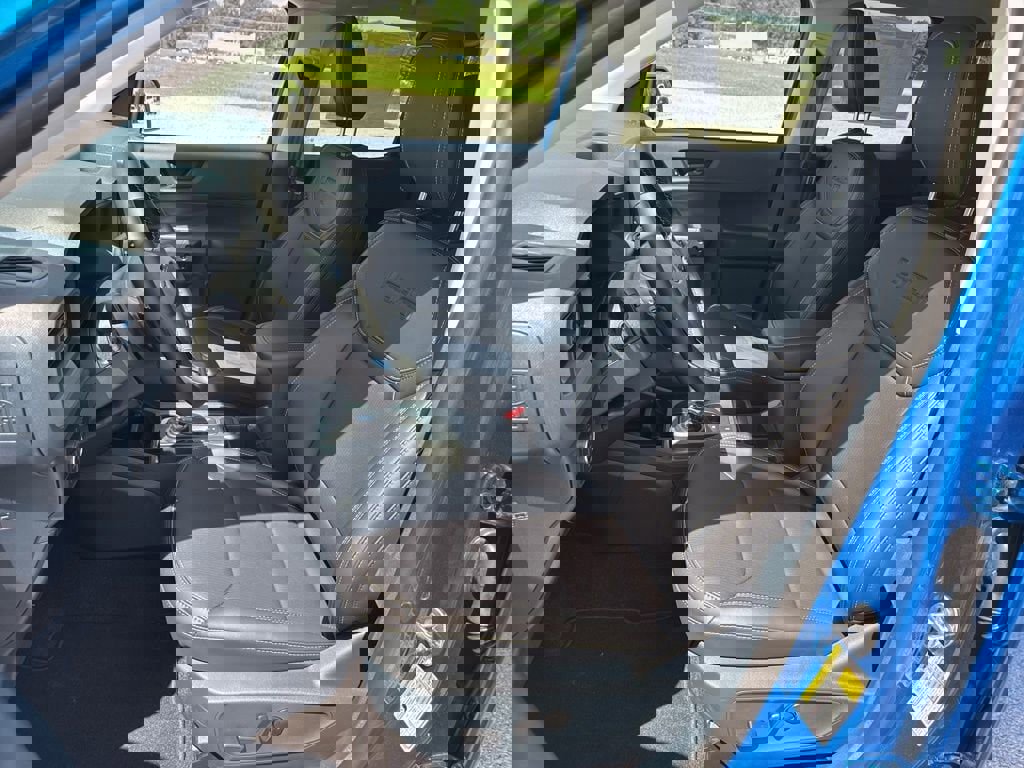 New 2025 Ford Maverick Lobo image 18