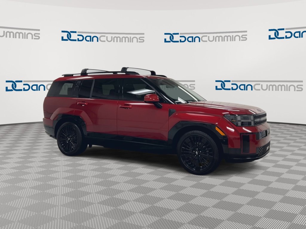 Used 2025 Hyundai Santa Fe Calligraphy AWD/4WD image 2