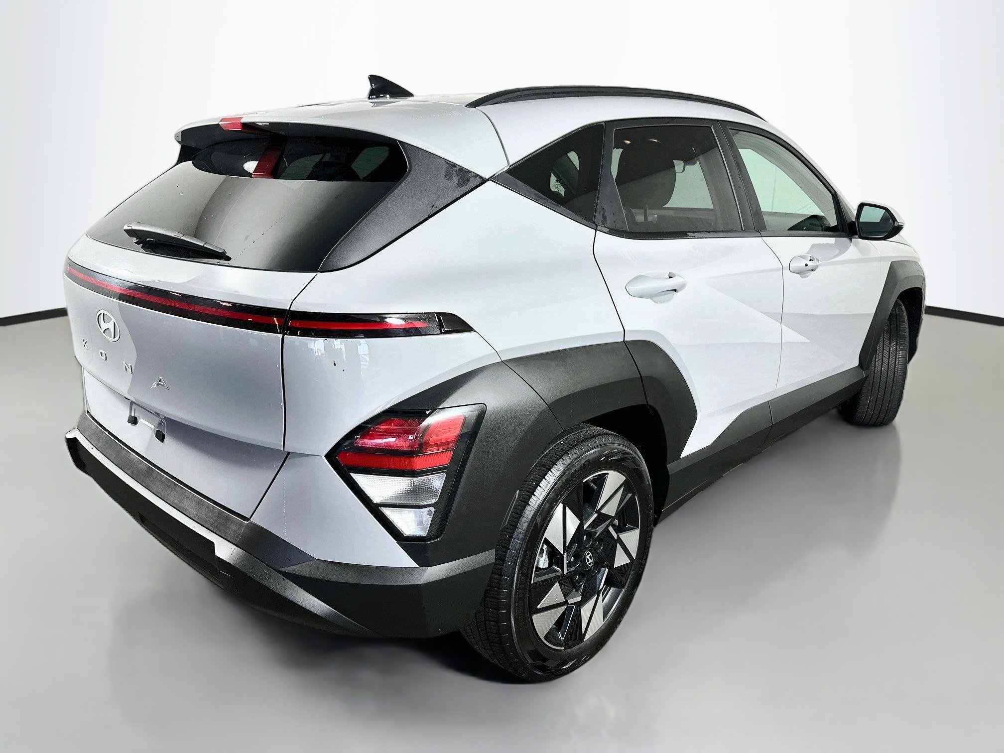 Certified 2024 Hyundai Kona SEL FWD image 7