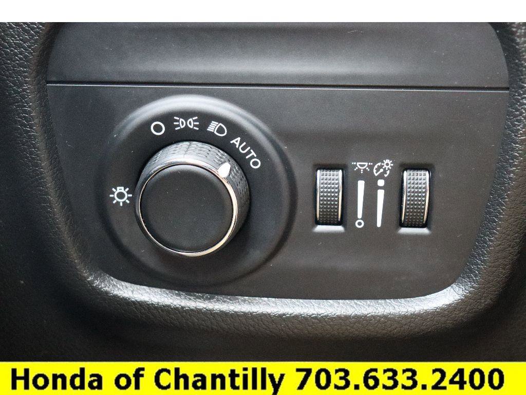 Used 2024 Jeep Grand Cherokee Altitude image 14