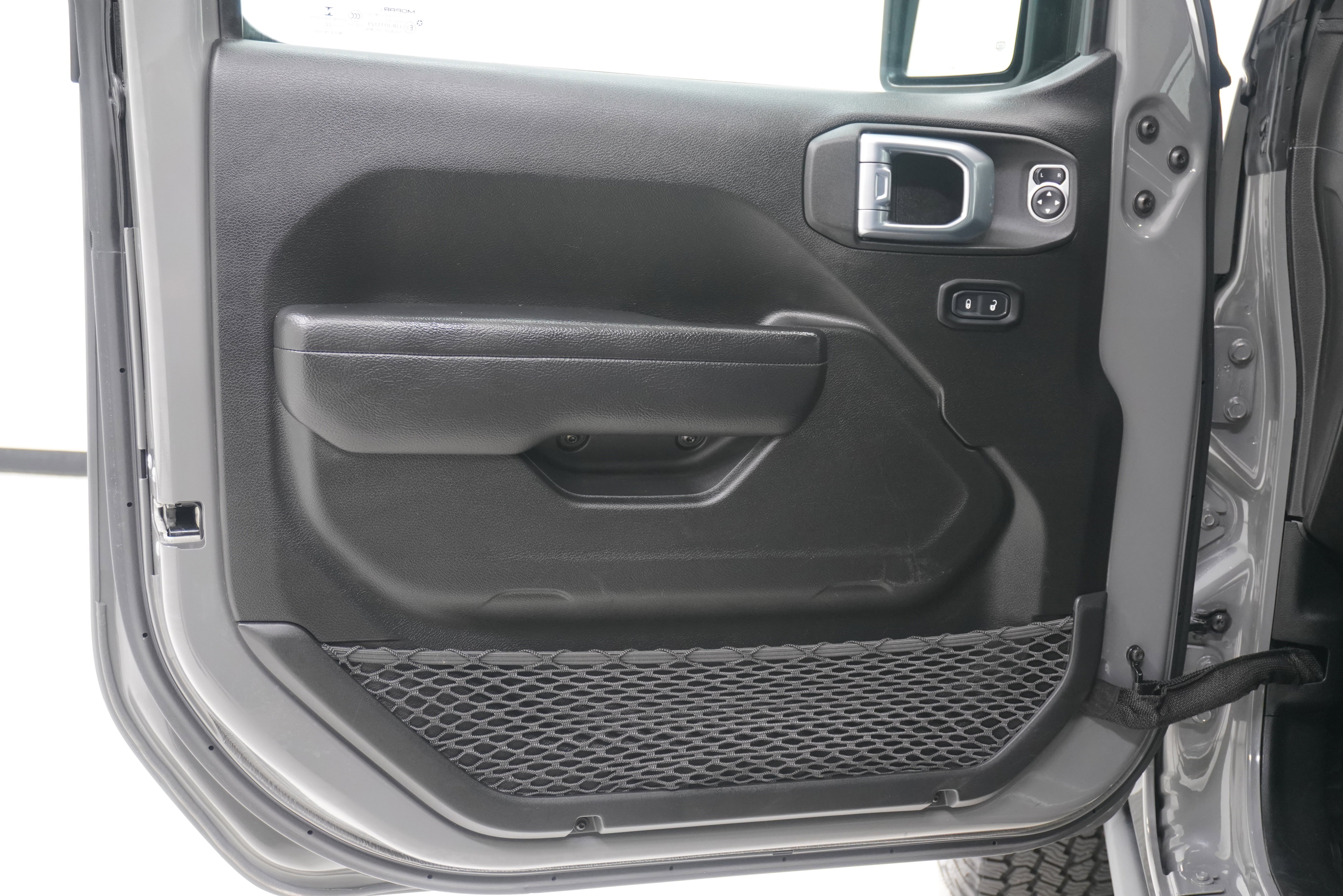 Used 2022 Jeep Wrangler Unlimited Sport AWD/4WD image 18