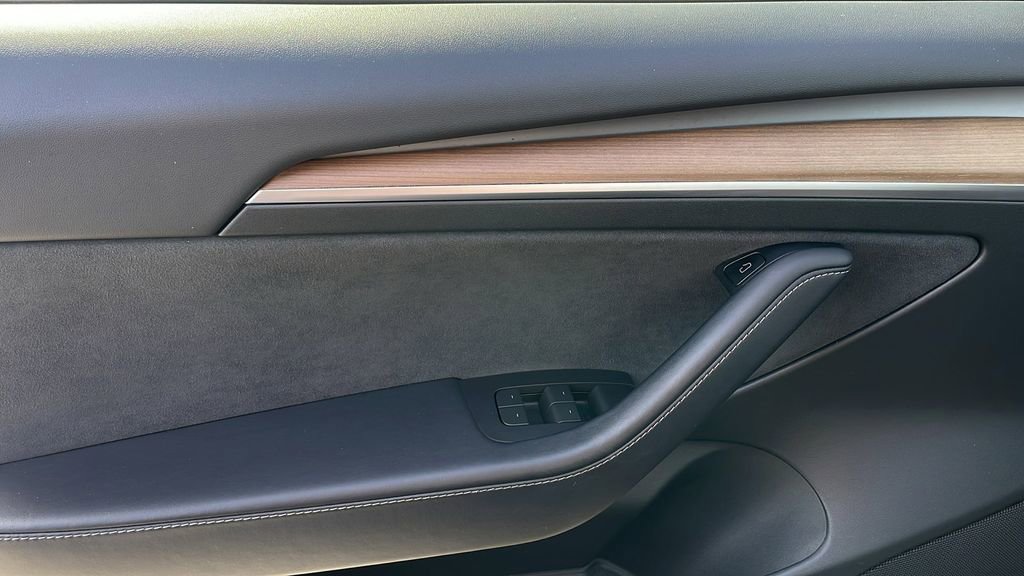 Used 2022 Tesla Model 3 Long Range image 21