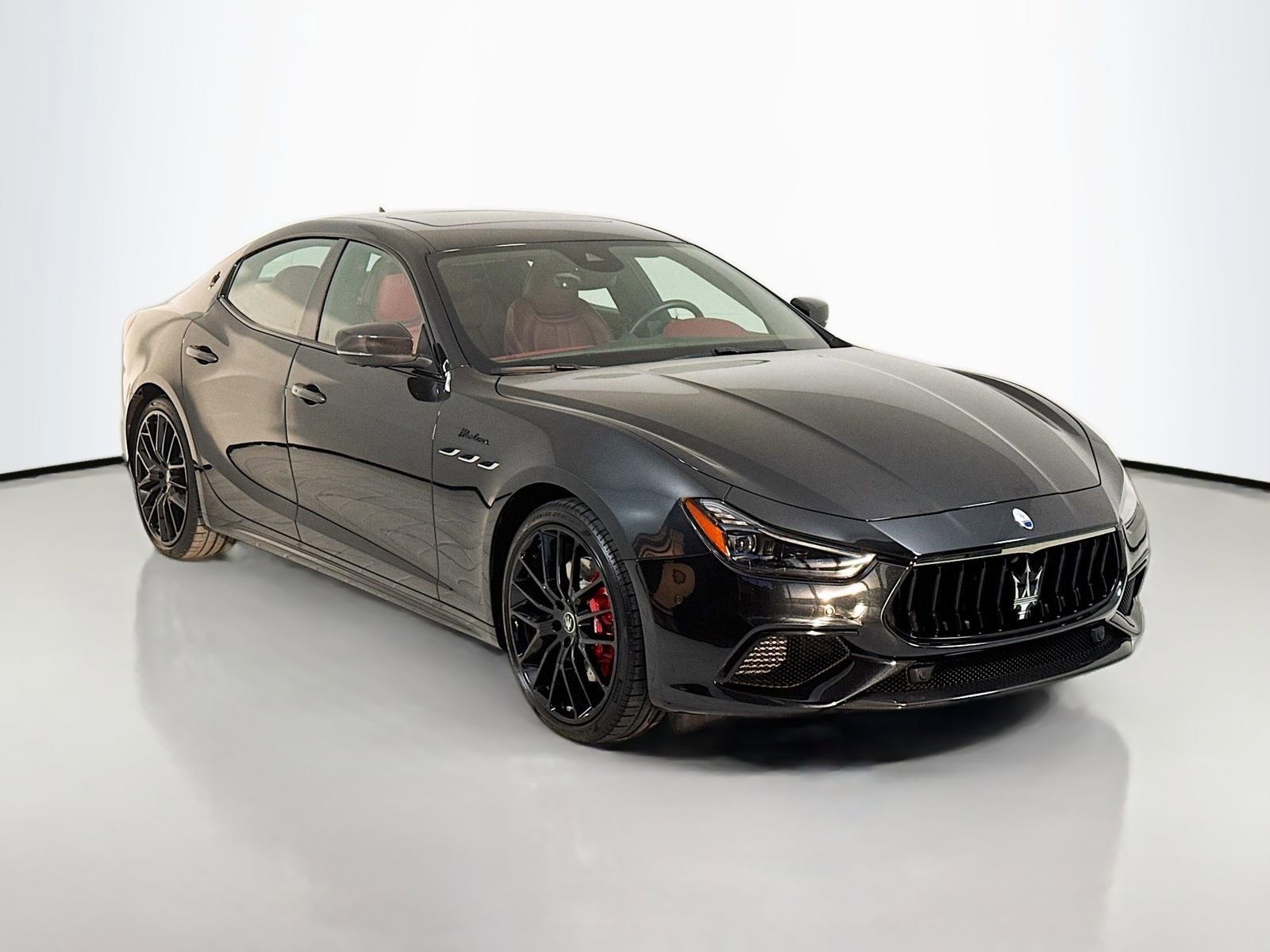 Used 2022 Maserati Ghibli Modena RWD image 1