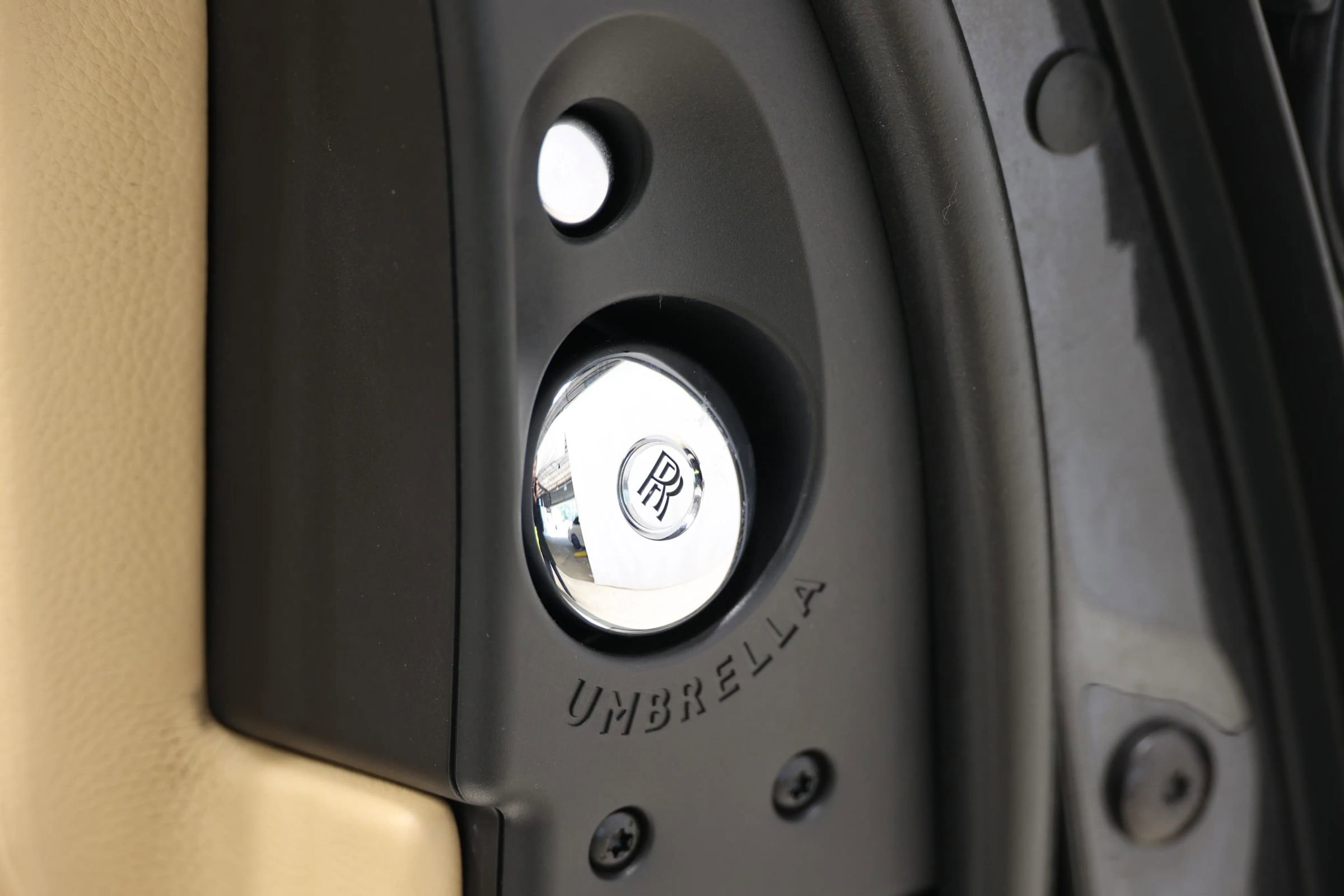 Used 2011 Rolls-Royce Ghost image 96