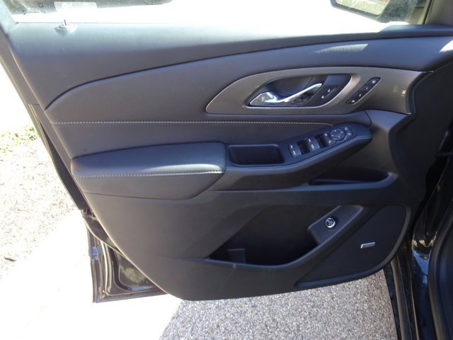 Certified 2023 Chevrolet Traverse Premier w/ Redline Edition image 8