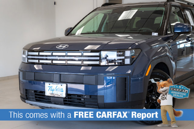 Used 2026 Hyundai Santa Fe SEL FWD image 2