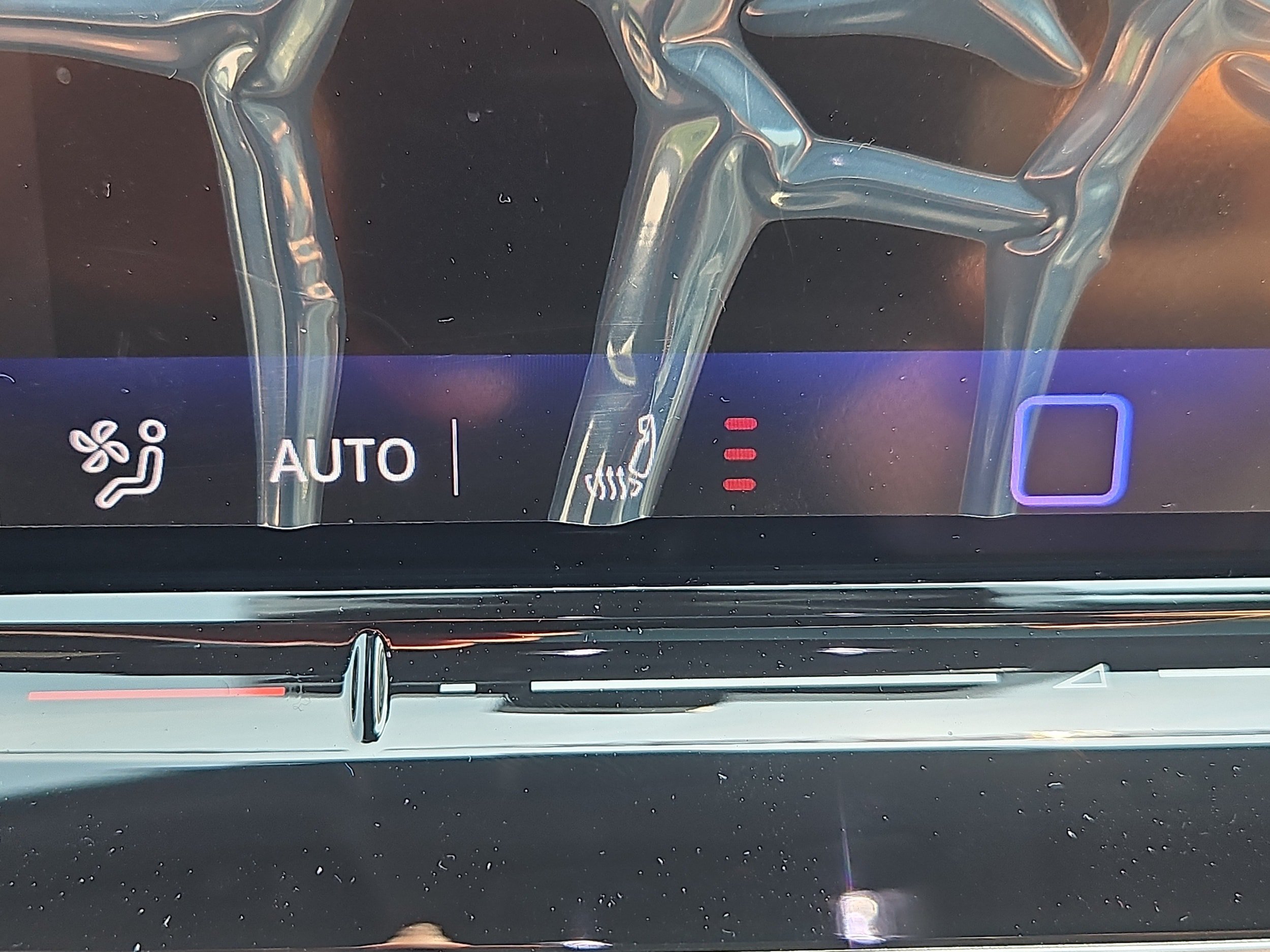 New 2026 Volkswagen Tiguan SE R-Line AWD/4WD image 10