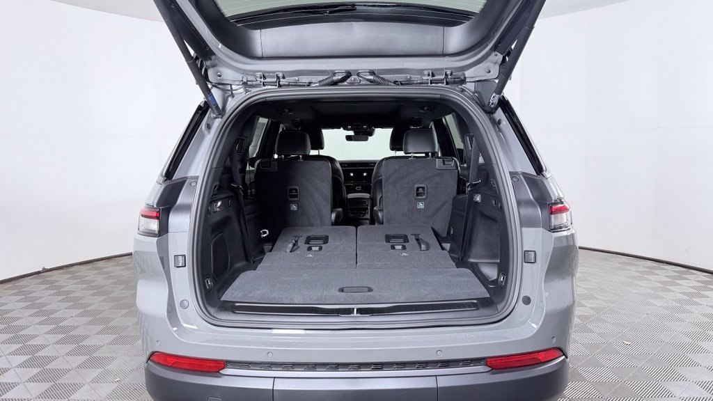 New 2027 Jeep Grand Cherokee L Limited AWD/4WD image 10