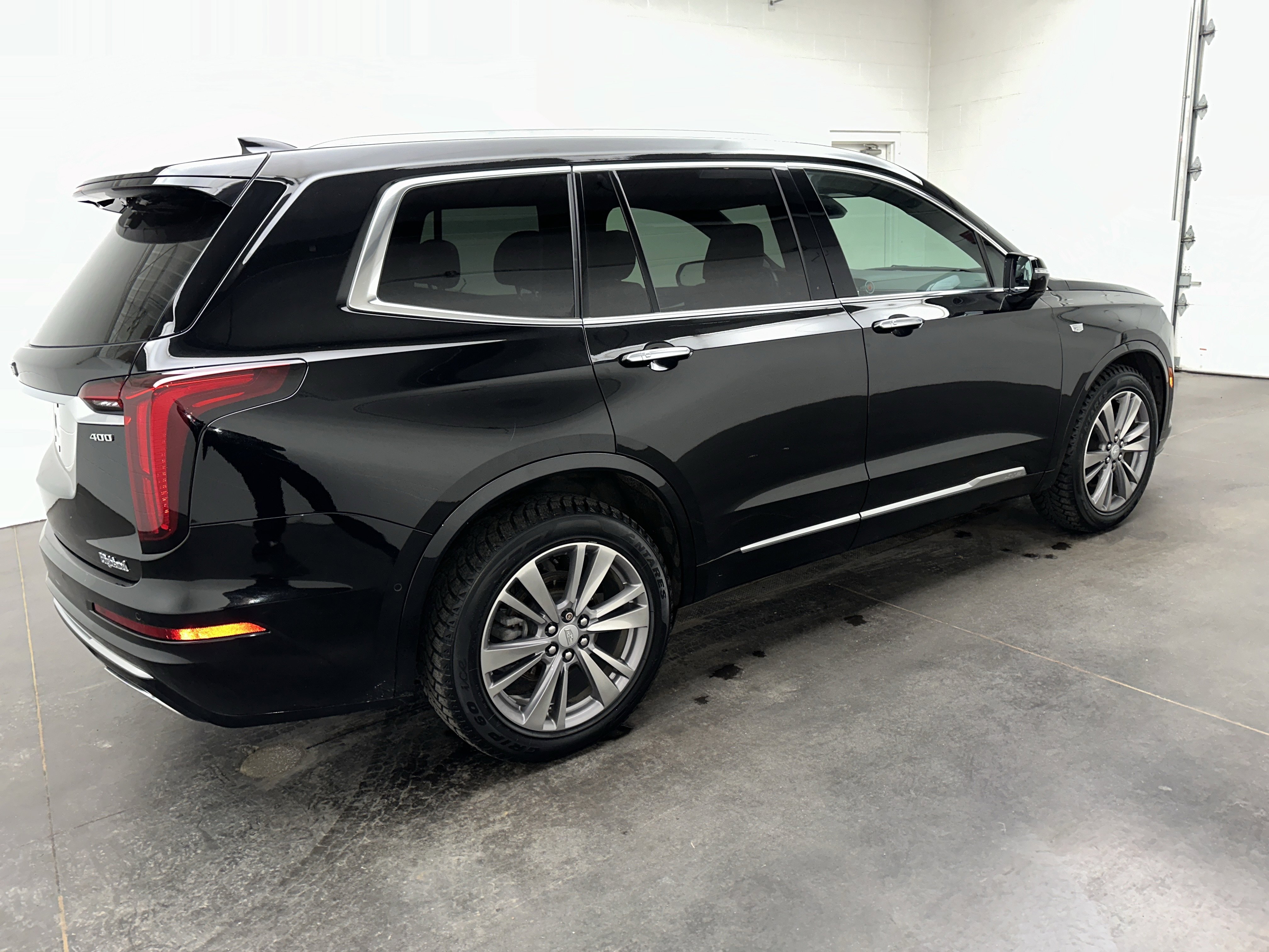 Used 2024 Cadillac XT6 Premium Luxury w/ Technology Package image 49