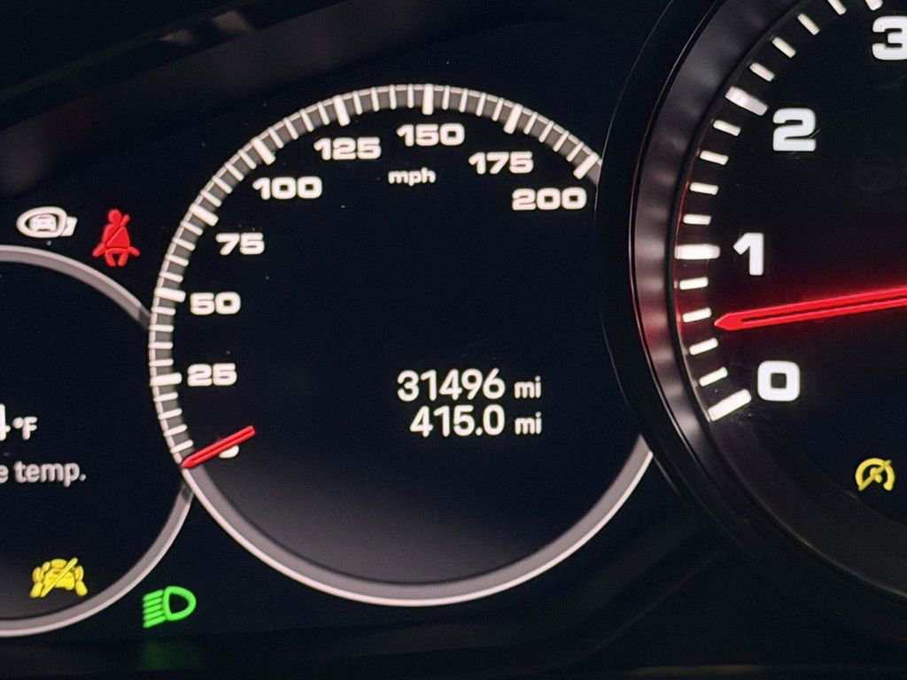 Certified 2023 Porsche Cayenne Turbo AWD/4WD image 22