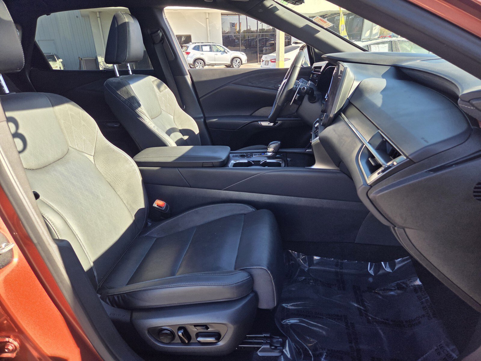 Used 2023 Lexus RX 350 w/ Accessory Package (2T) image 17