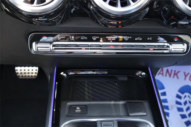 New 2025 Mercedes-Benz GLB 250 image 9