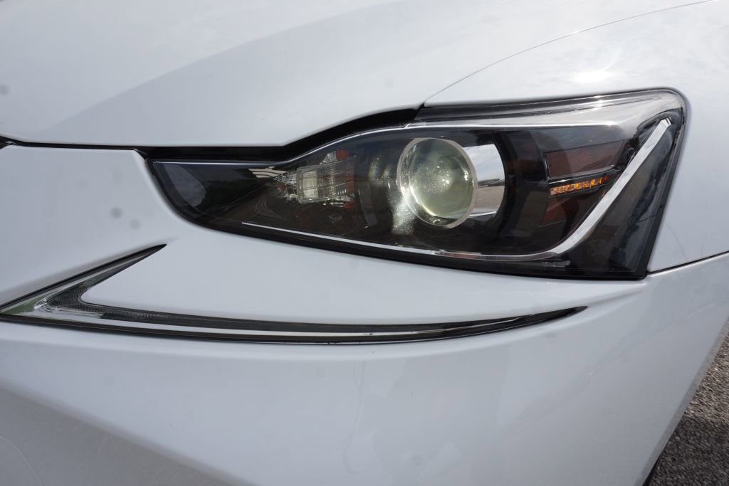 Used 2019 Lexus IS 300 F Sport w/ F Sport Package RWD image 14