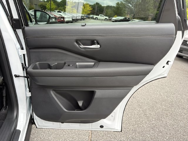 New 2026 Nissan Pathfinder Platinum AWD/4WD image 19