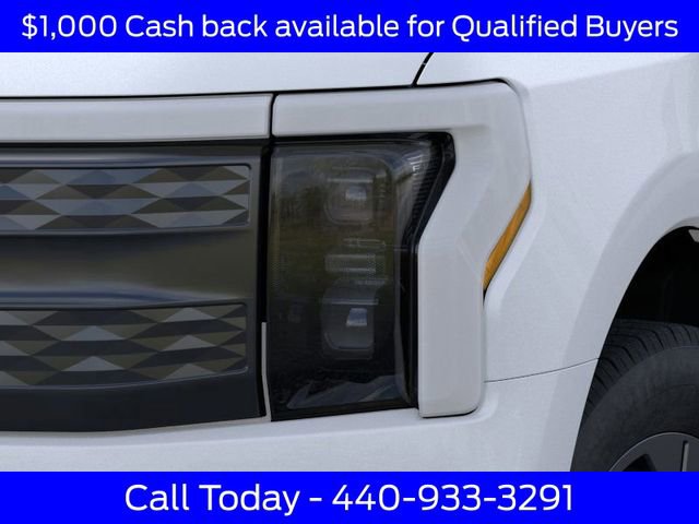 New 2025 Ford F150 Lightning Lariat image 19