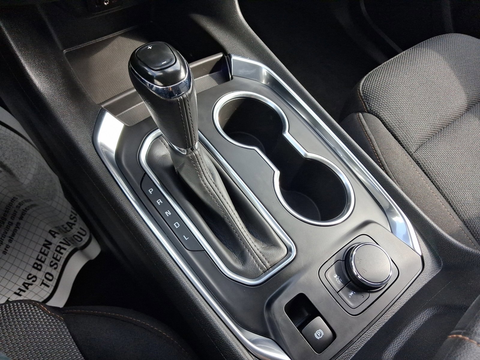 Used 2020 Chevrolet Traverse LT FWD image 14