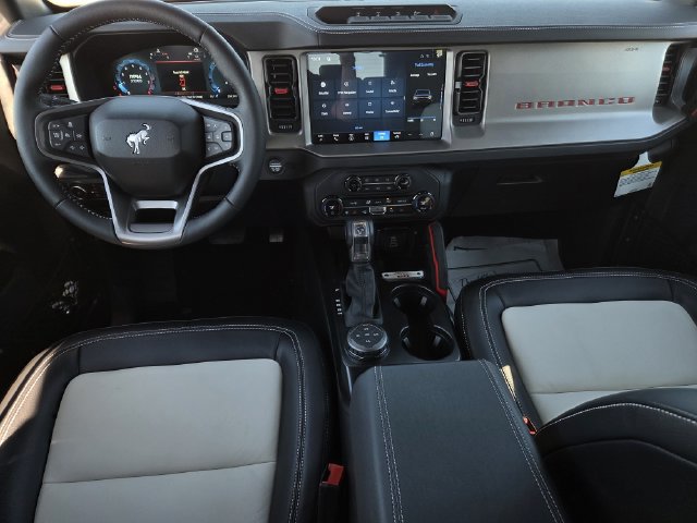 New 2026 Ford Bronco Outer Banks w/ Sasquatch Package AWD/4WD image 5