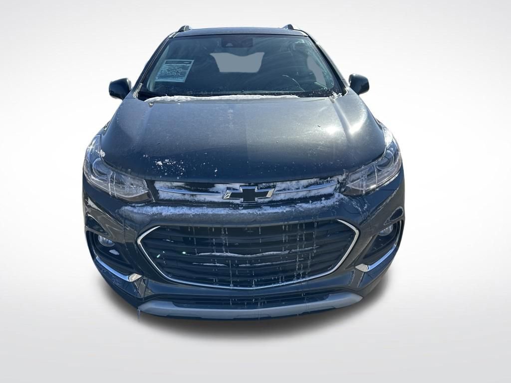 Used 2020 Chevrolet Trax Premier w/ LPO, Cargo Package image 9