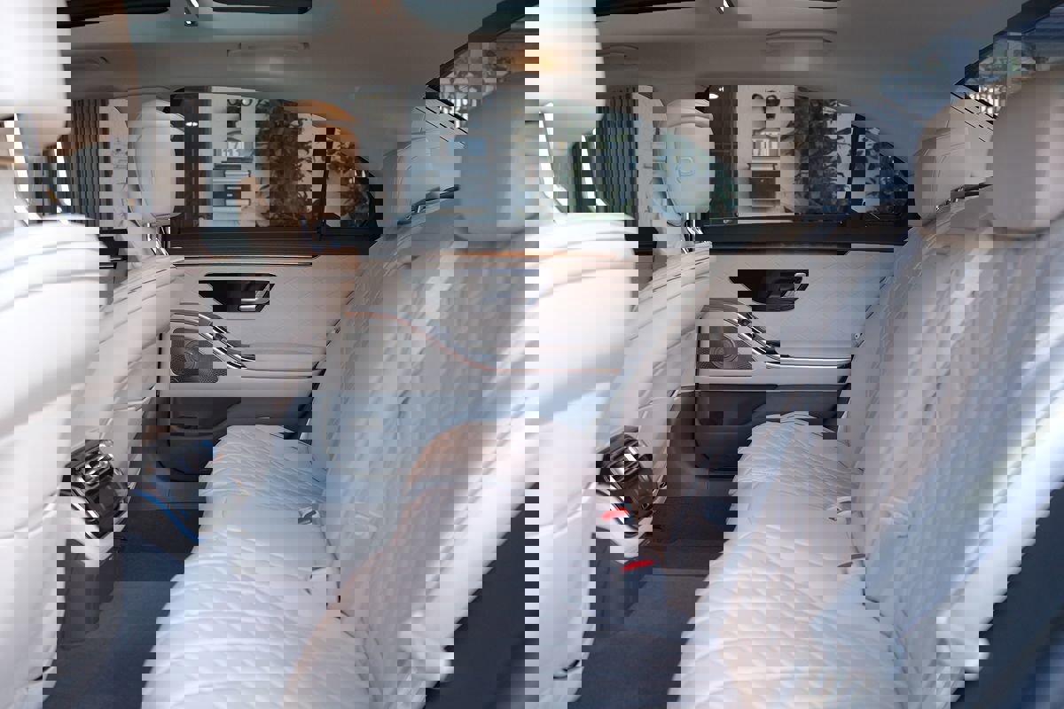 Used 2023 Mercedes-Benz S 580 4MATIC Sedan image 40