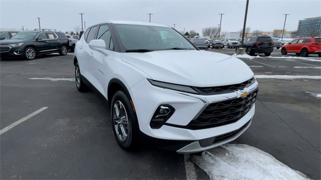 Used 2023 Chevrolet Blazer LT w/ Driver Confidence Package image 4