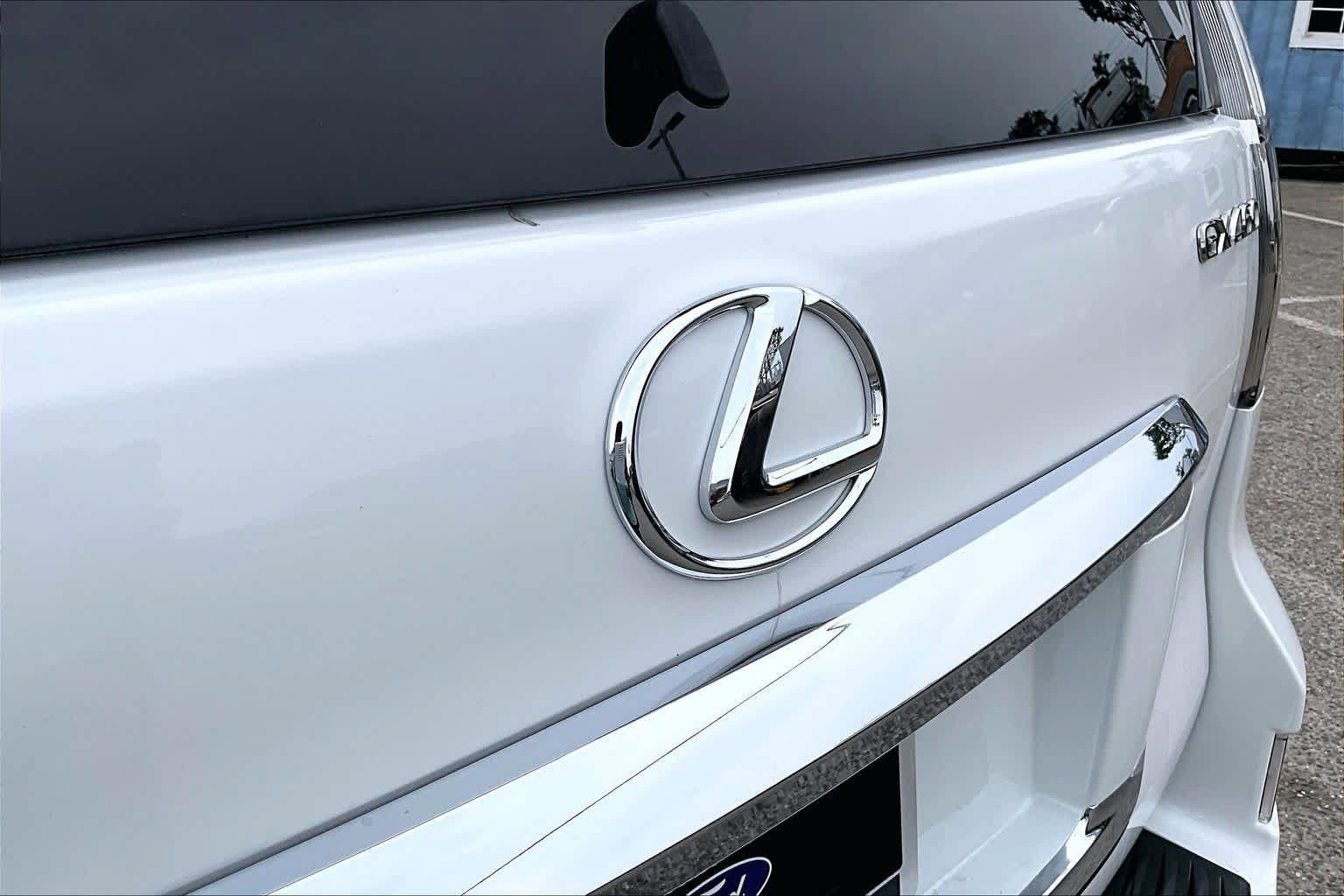 Used 2015 Lexus GX 460 w/ Premium Package AWD/4WD image 29