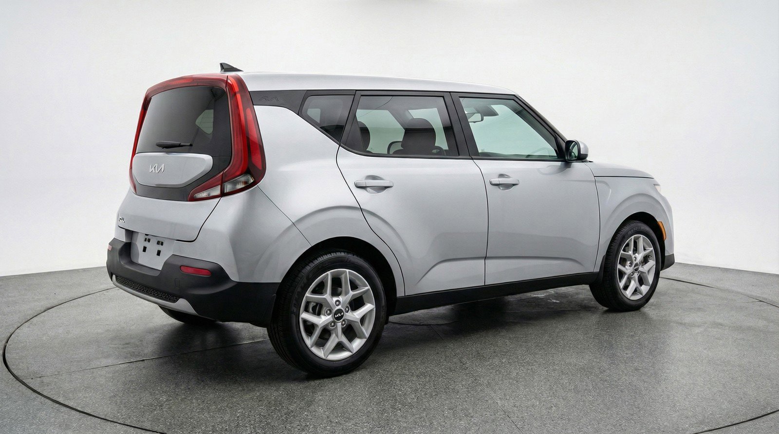 Used 2025 Kia Soul LX w/ LX Technology Package image 9