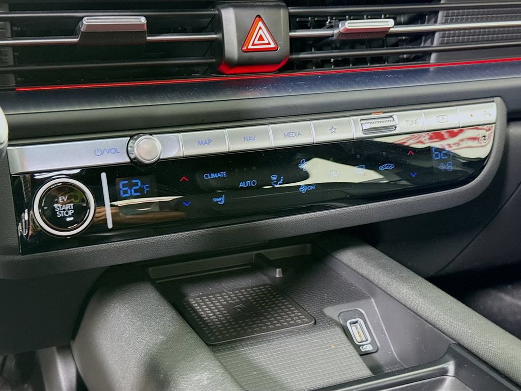 Certified 2023 Hyundai Ioniq 6 SEL AWD/4WD image 10