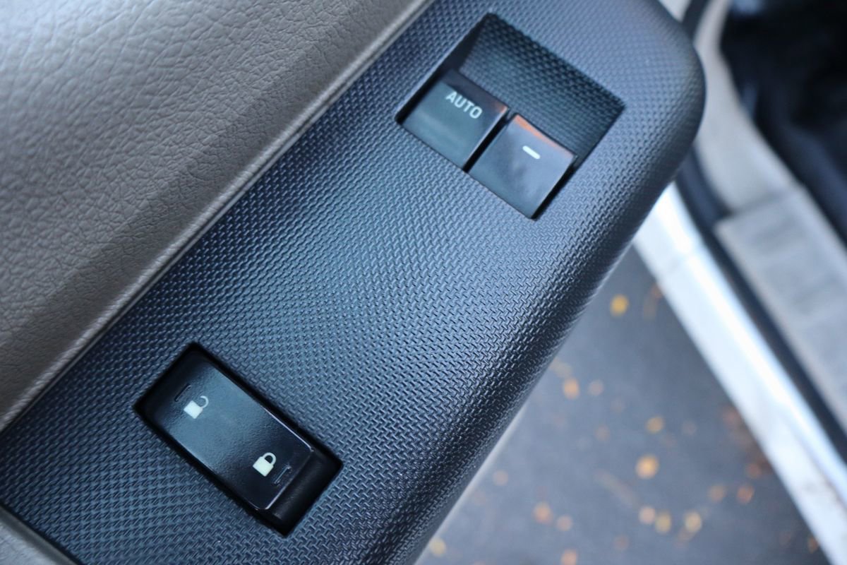 Used 2010 Ford F250 XLT image 29