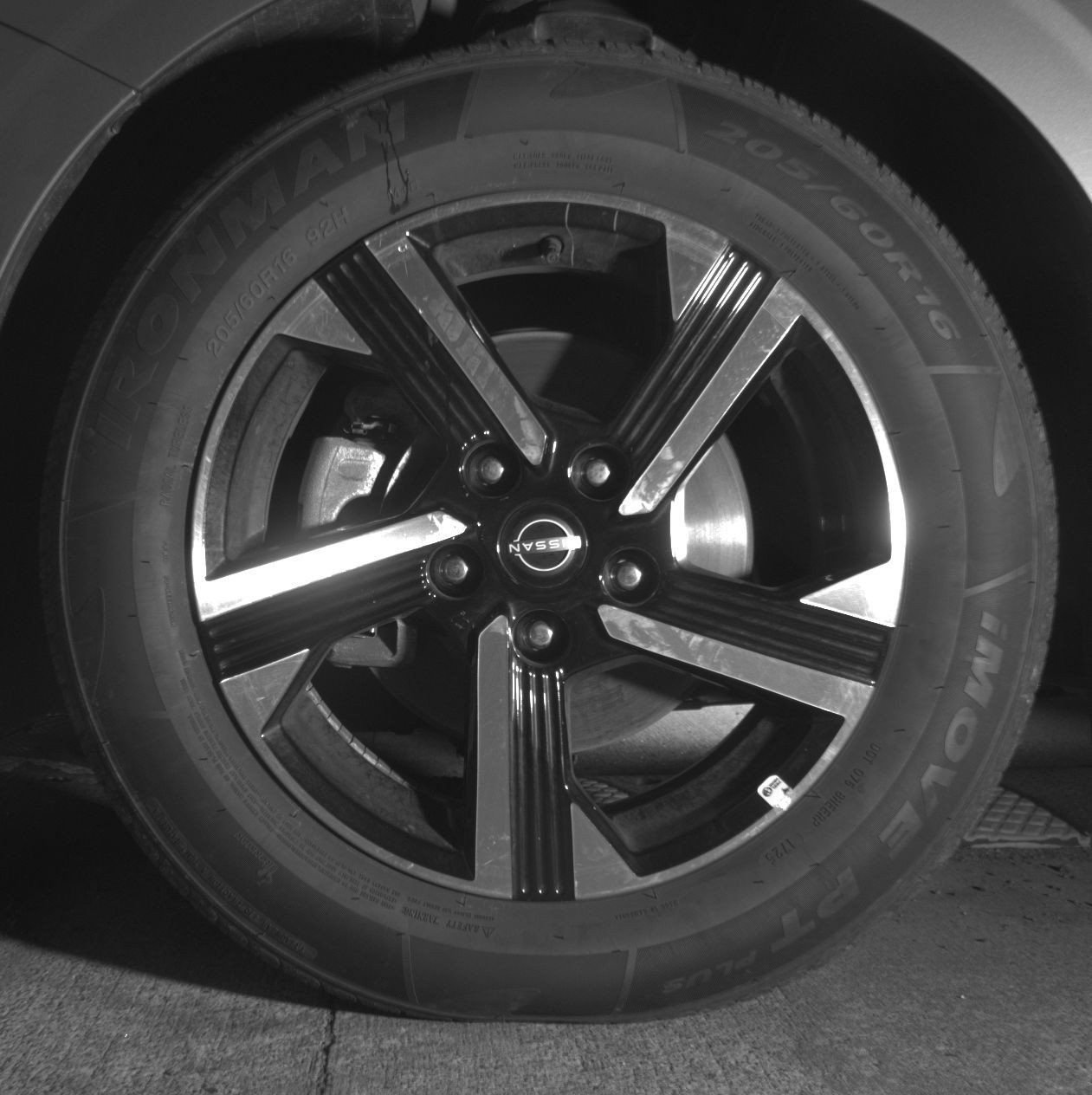 Used 2025 Nissan Sentra SV FWD image 13