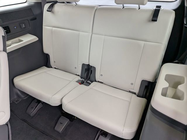 Used 2025 Hyundai Santa Fe Calligraphy FWD image 31