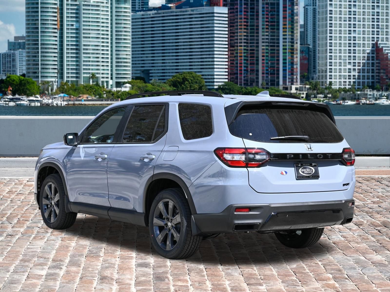 New 2026 Honda Pilot Sport image 7
