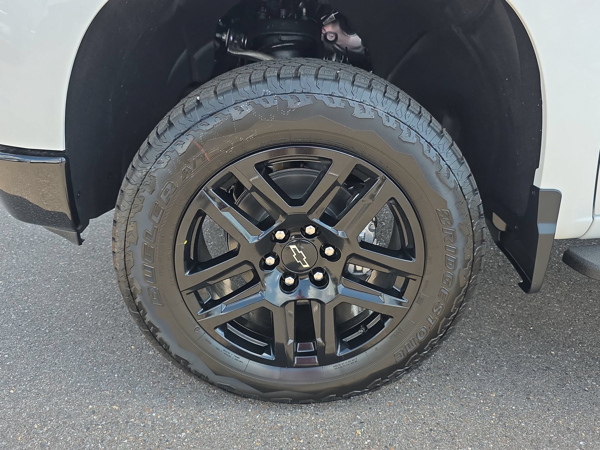 New 2026 Chevrolet Silverado 1500 LT Trail Boss w/ Convenience Package II AWD/4WD image 9
