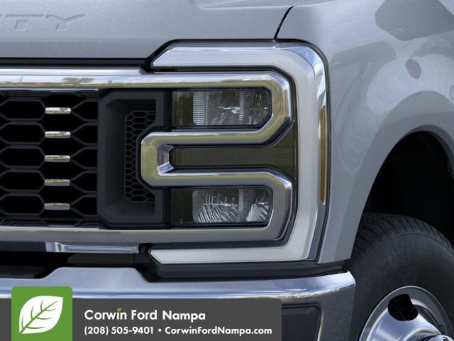 New 2026 Ford F350 Lariat image 18