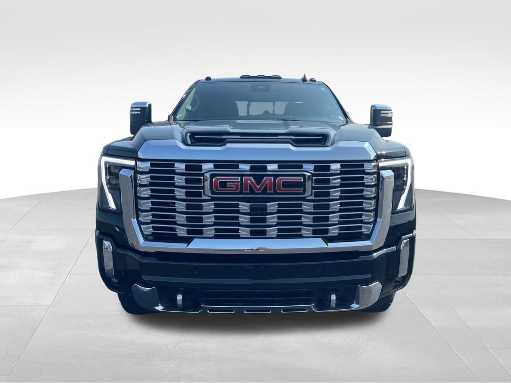Used 2025 GMC Sierra 2500 Denali w/ Denali Reserve Package AWD/4WD image 8