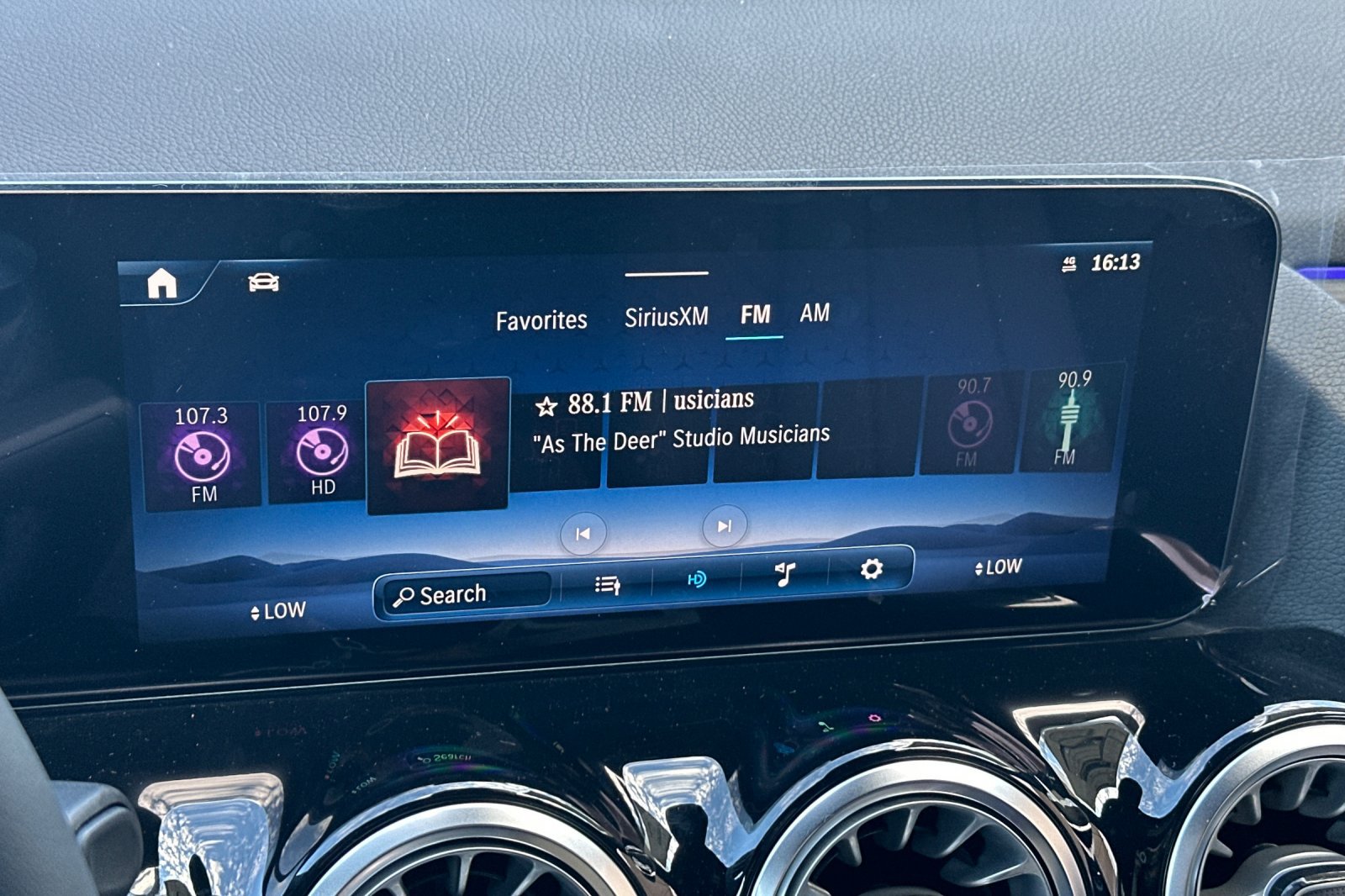 New 2026 Mercedes-Benz GLA 250 4MATIC image 18