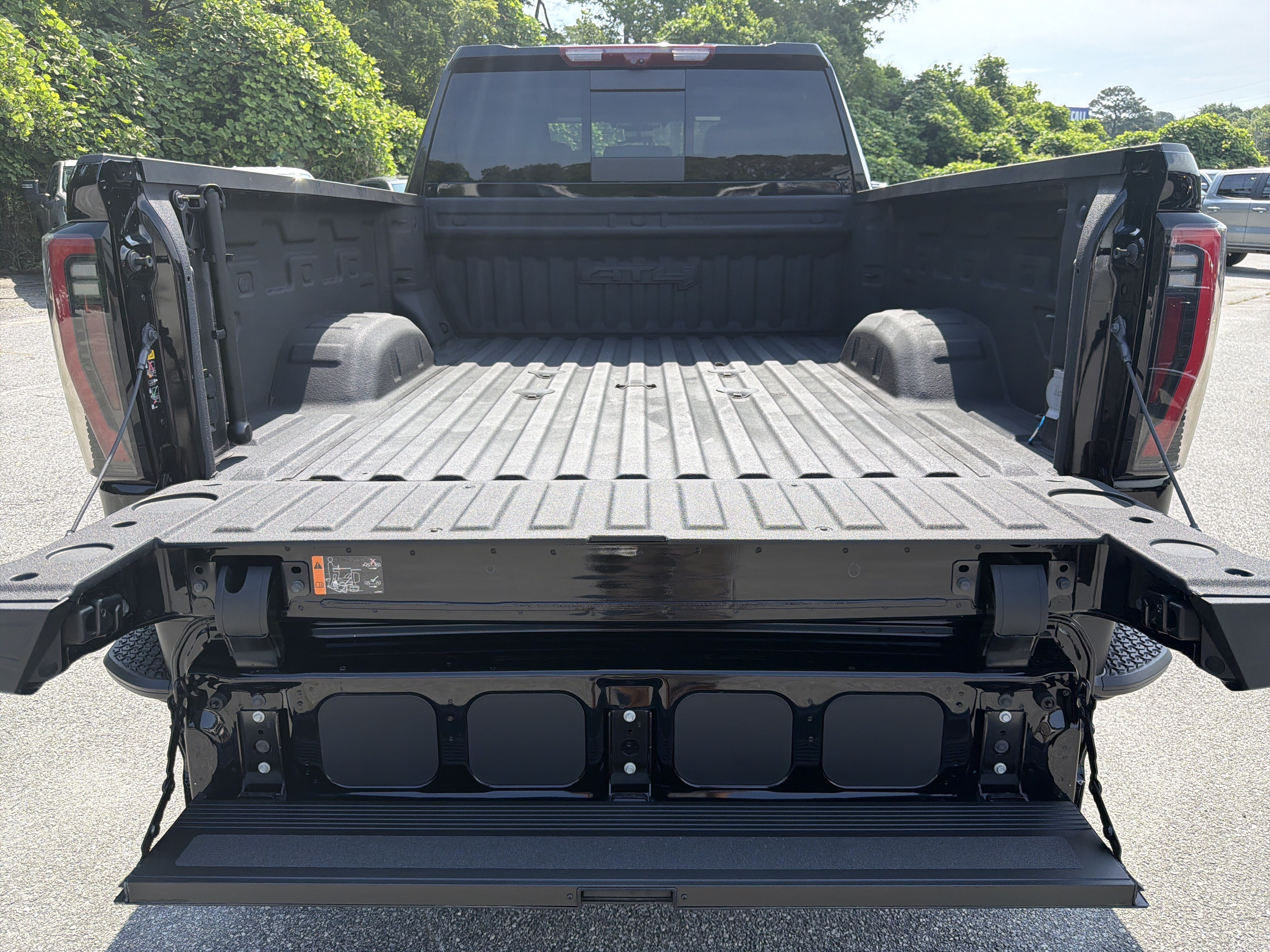 Certified 2024 GMC Sierra 2500 AT4 w/ AT4 Premium Plus Package AWD/4WD image 19
