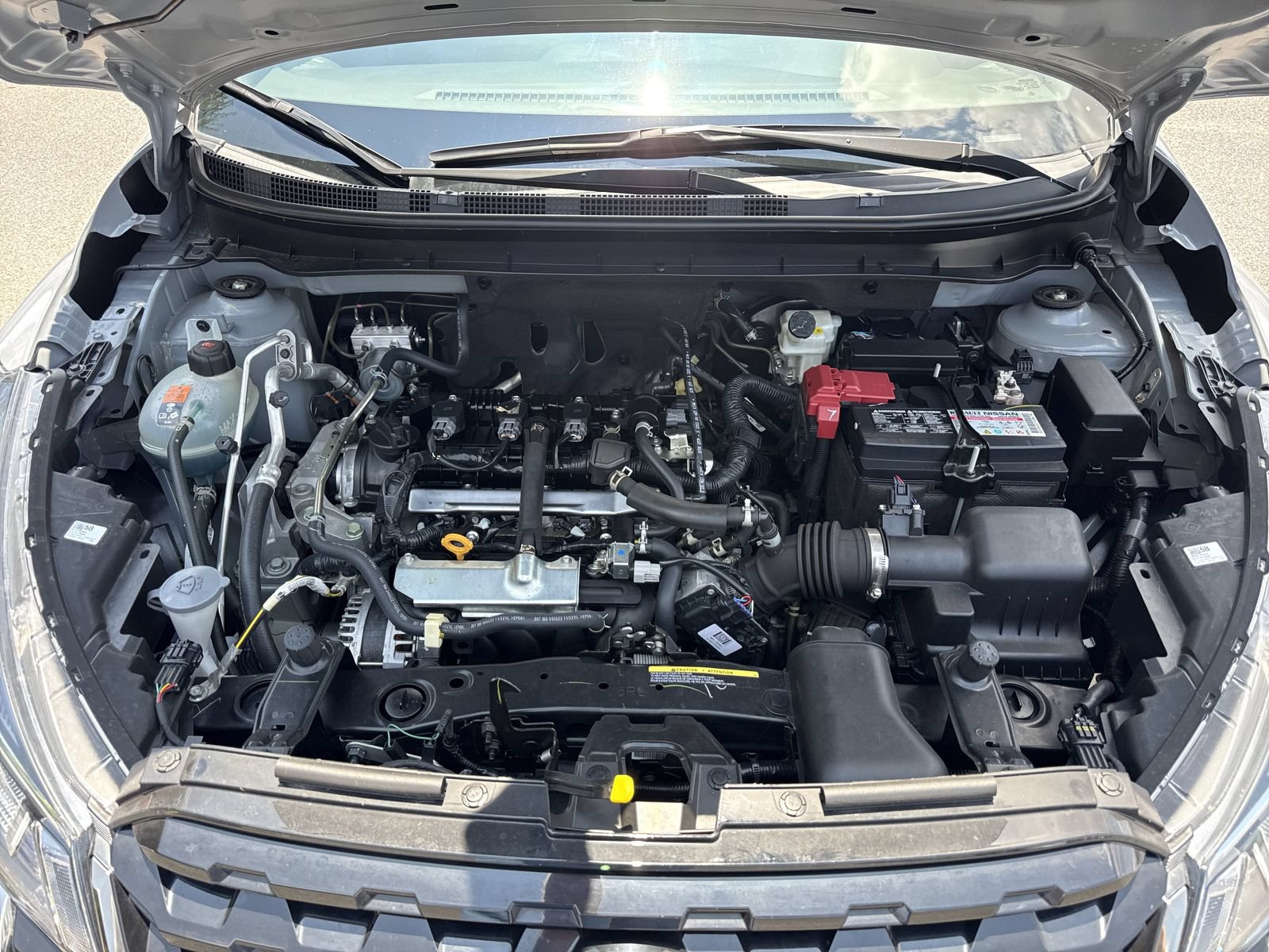 Used 2023 Nissan Kicks SR w/ SR Premium Package FWD image 32