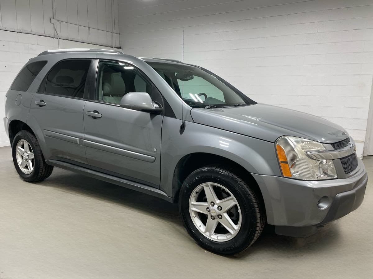 Used 2006 Chevrolet Equinox LT w/ LT Preferred Equipment Group AWD/4WD image 3
