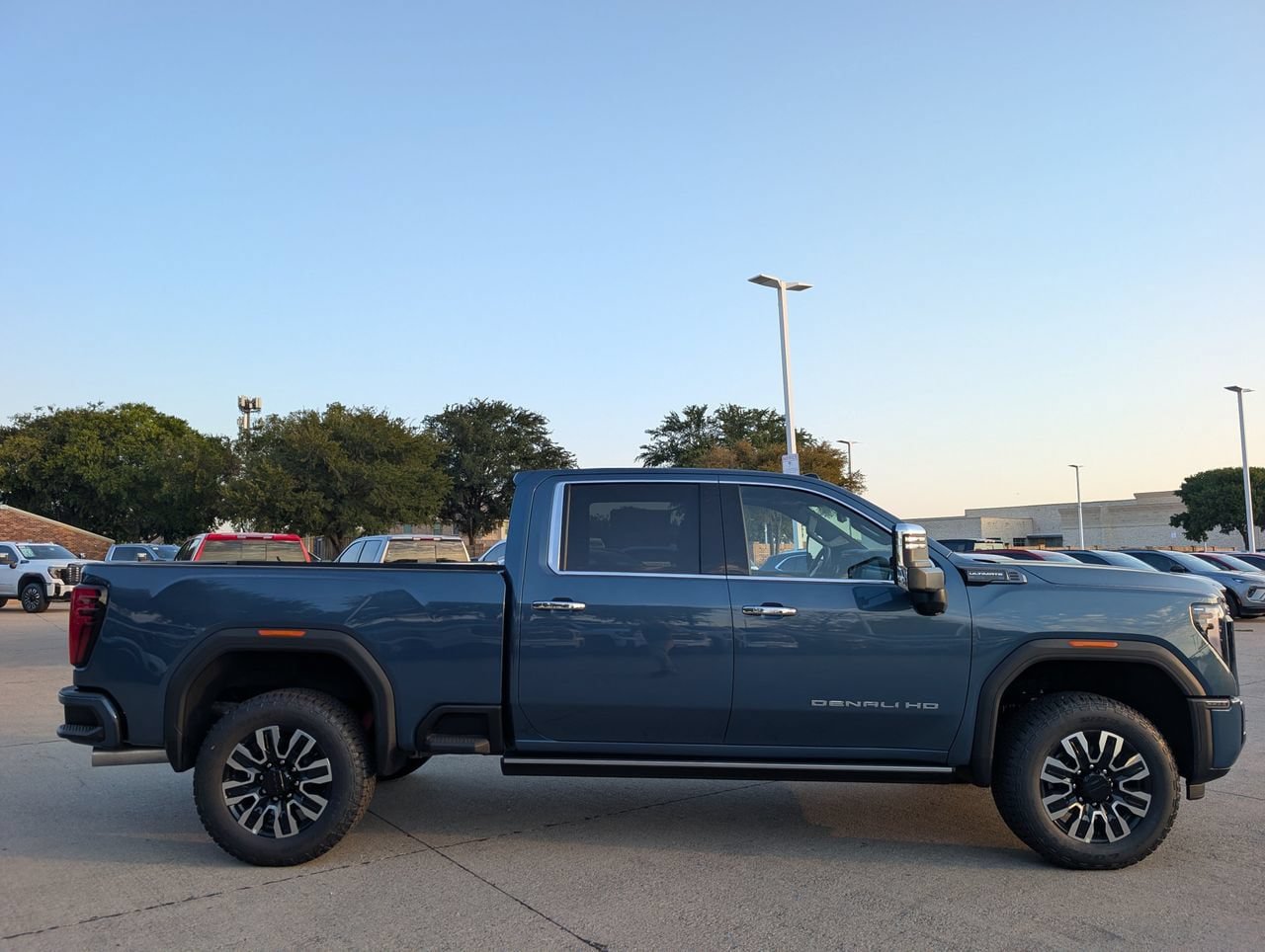 New 2026 GMC Sierra 2500 Denali Ultimate AWD/4WD image 3