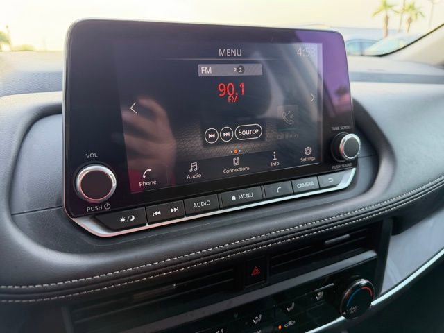 Certified 2025 Nissan Rogue S image 19