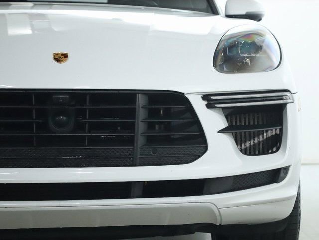 Used 2021 Porsche Macan Turbo image 43