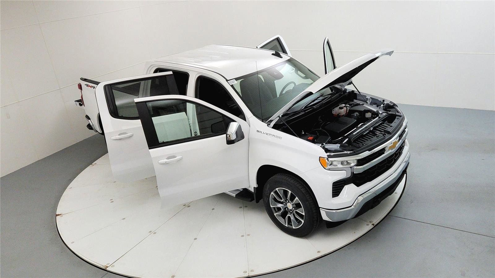 Used 2026 Chevrolet Silverado 1500 LT w/ Protection Package AWD/4WD image 15