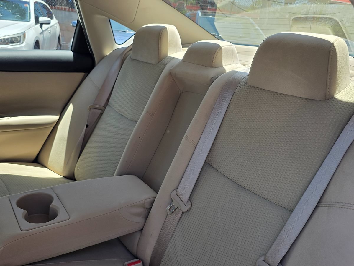 Used 2015 Nissan Altima 2.5 SV FWD image 21