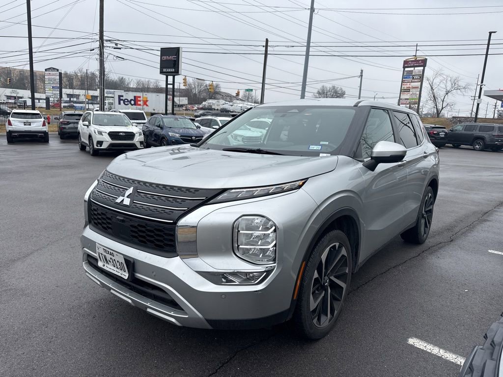Used 2024 Mitsubishi Outlander SE image 5