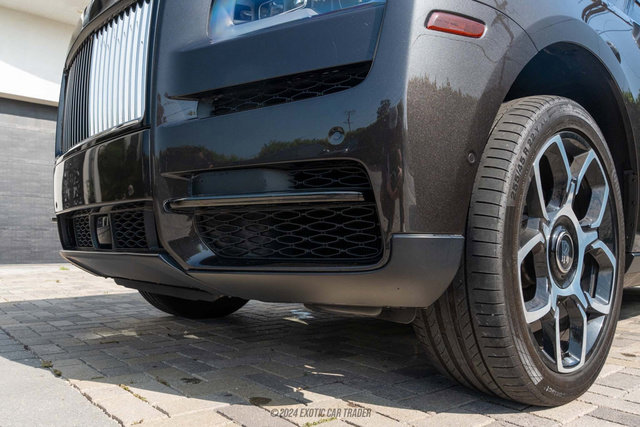 Used 2020 Rolls-Royce Cullinan Black Badge image 81