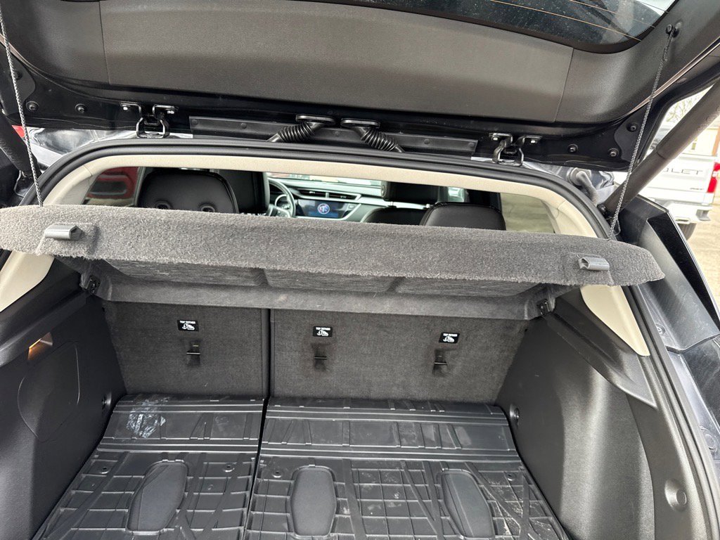 Used 2023 Buick Encore GX Essence w/ Experience Buick Package image 19