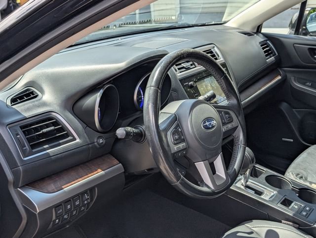 Used 2017 Subaru Outback 2.5i Limited image 12