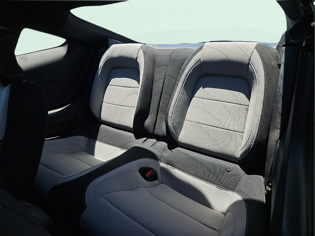 Used 2025 Ford Mustang Coupe RWD image 10