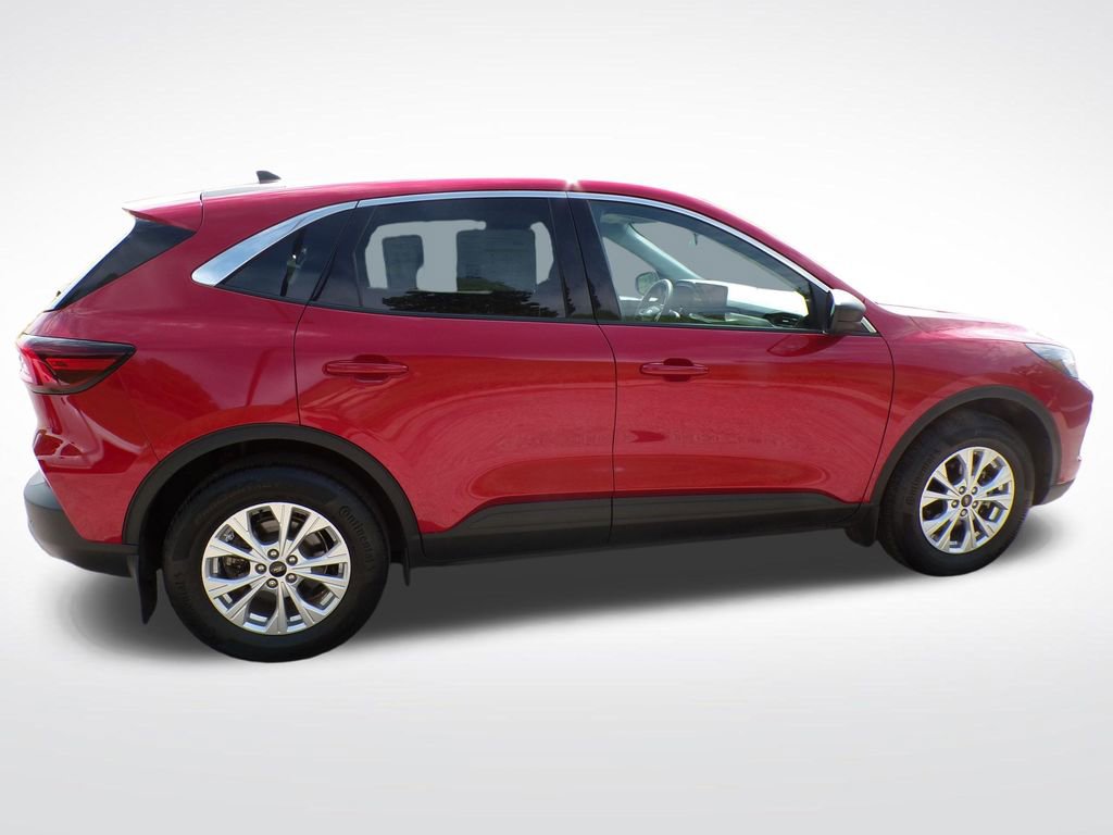 Used 2023 Ford Escape Active w/ Tech Pack #1 AWD/4WD image 8
