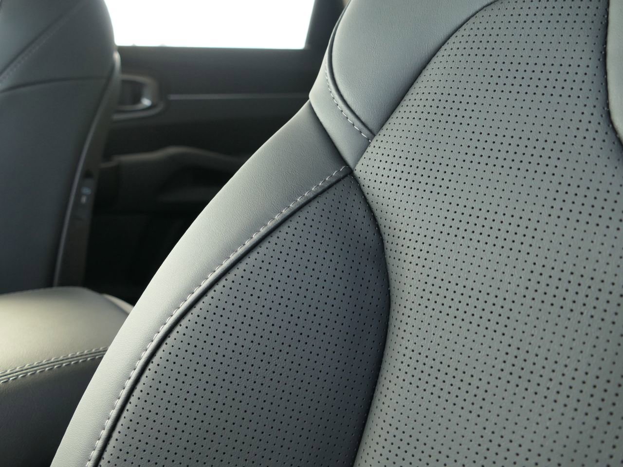 New 2025 Kia Sorento EX image 12